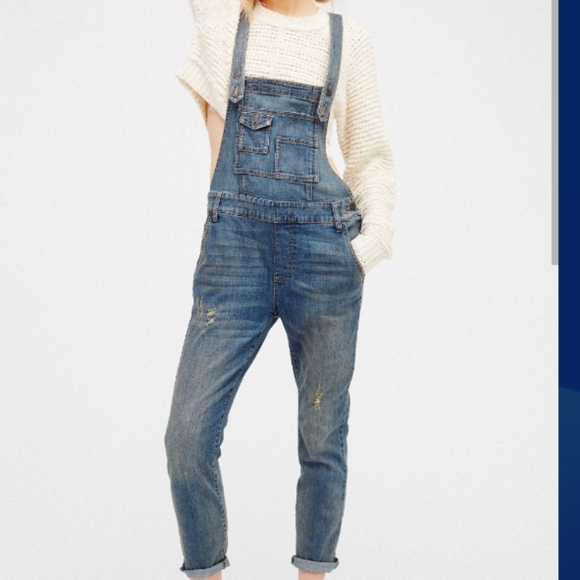 Free People (Size 25) Medium Wash Distress Side Button Zip Denim Jean Overvalls - Picture 1 of 16